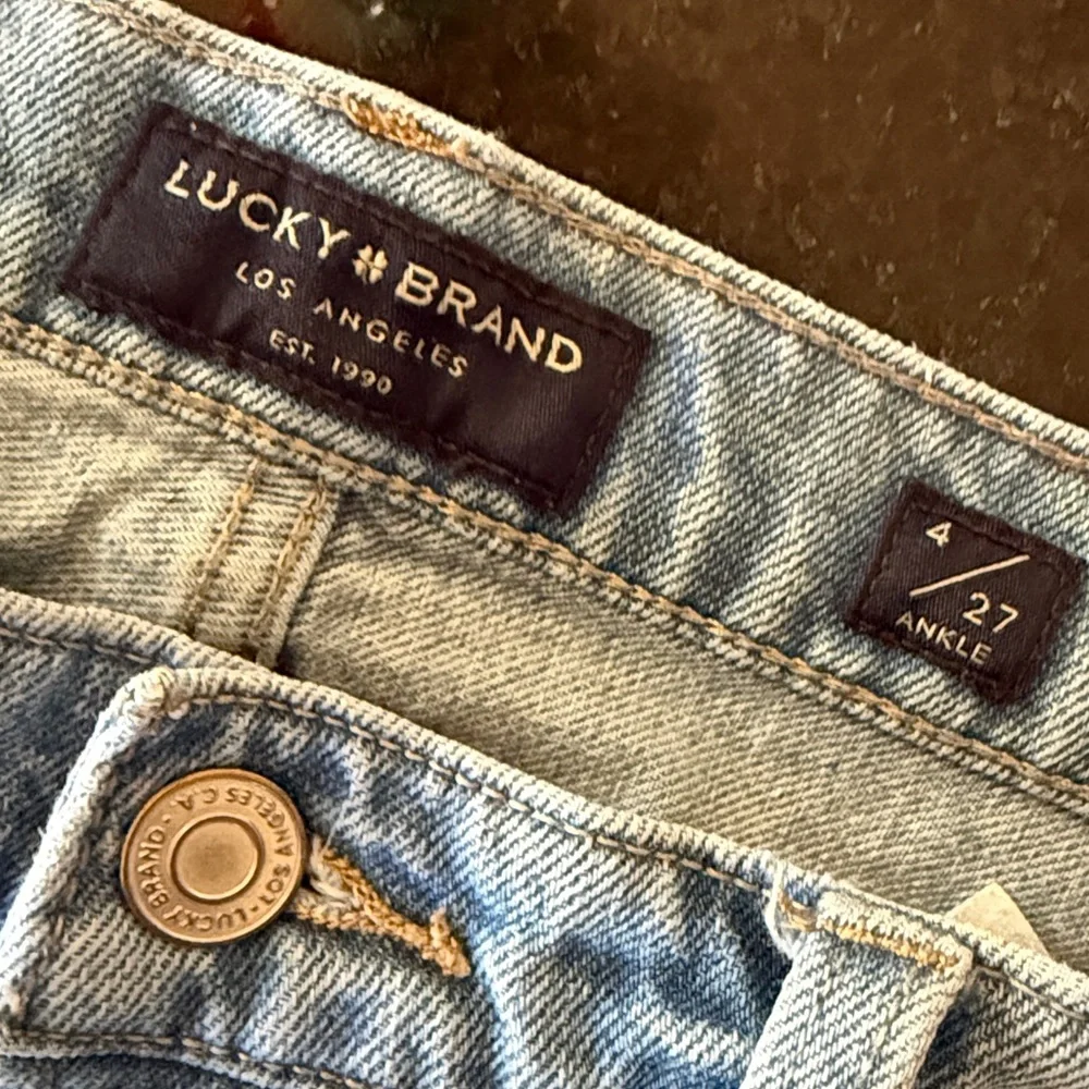 Lucky Brand High Rise Drew Mom Jean Size 27/4 - Picture 13 of 15